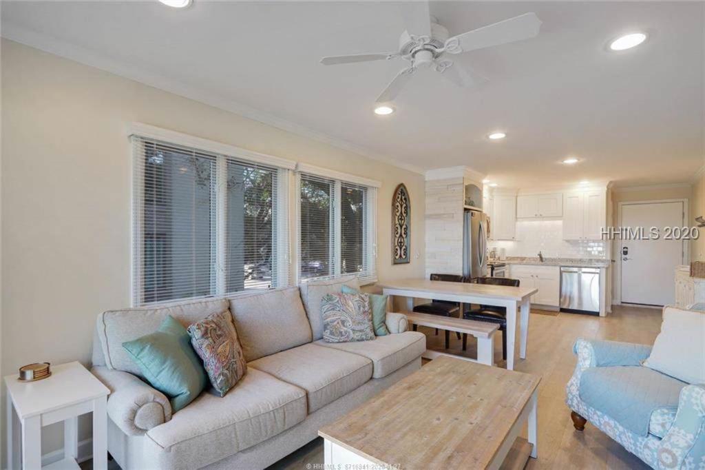 Oceanfront Villa Retreat: Beachside Luxury at Coligny Hilton Head Island Exterior photo