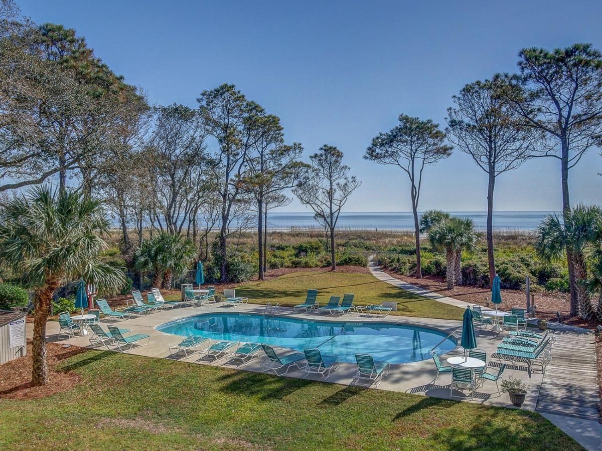 Oceanfront Villa Retreat: Beachside Luxury at Coligny Hilton Head Island Exterior photo