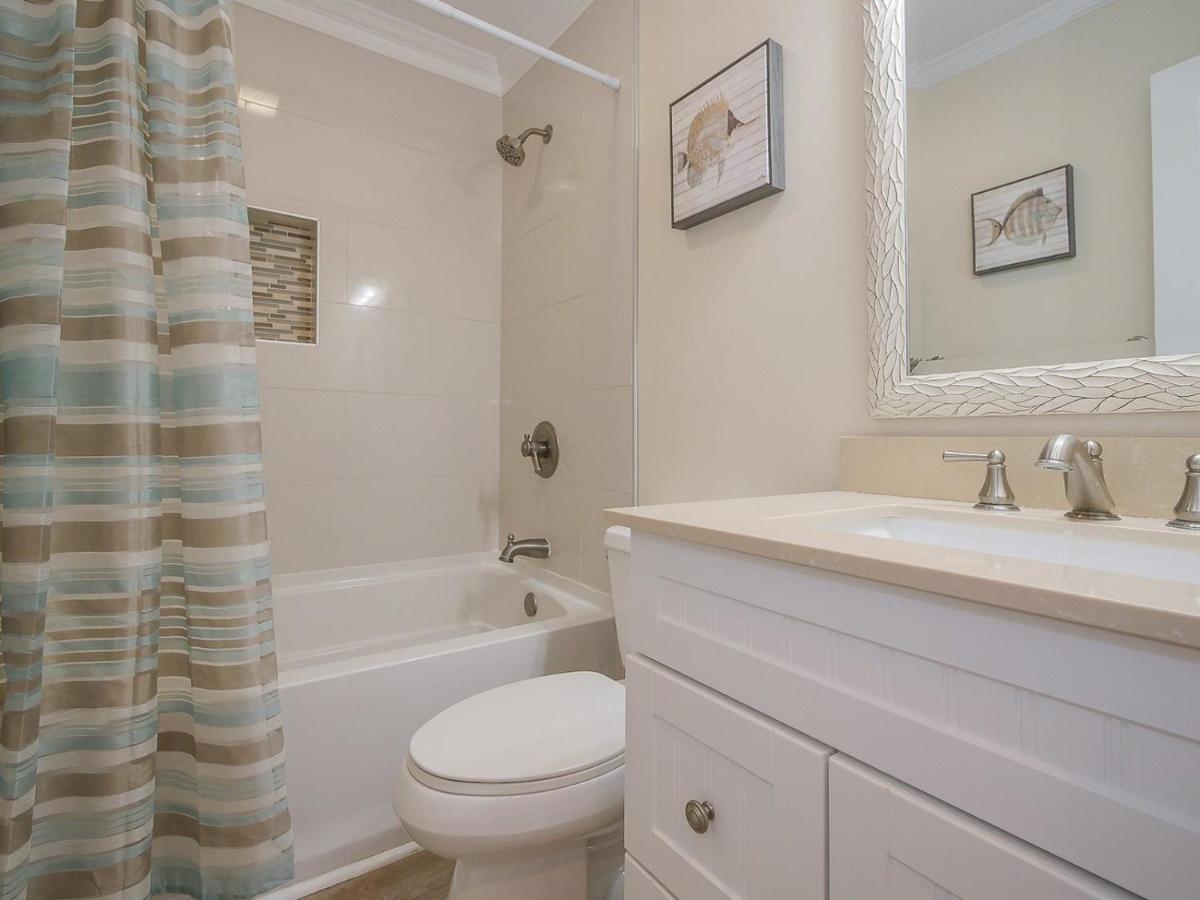 Oceanfront Villa Retreat: Beachside Luxury at Coligny Hilton Head Island Exterior photo