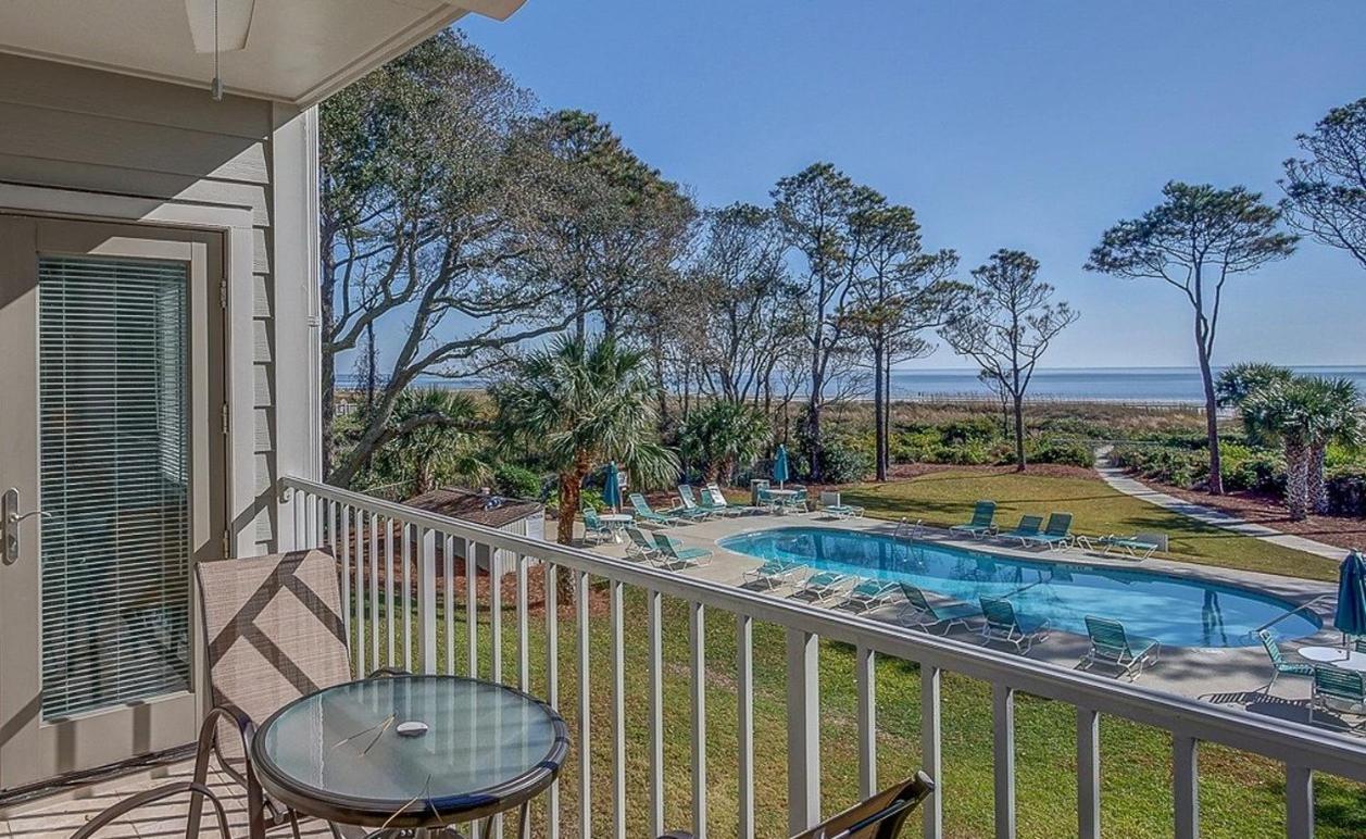 Oceanfront Villa Retreat: Beachside Luxury at Coligny Hilton Head Island Exterior photo